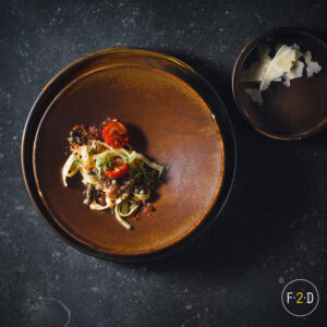 F2D Escura plate