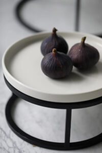 Craster Tilt Linear Platter detail
