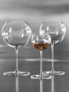 Orrefors_Geometry_White_Red_wine_Liqueur